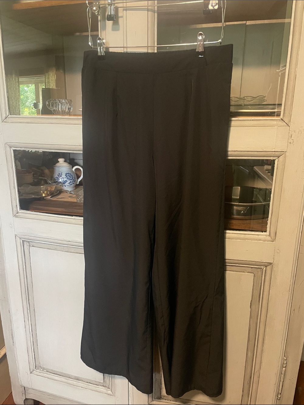 Classic Wide-Leg Pull-On Pants in Black